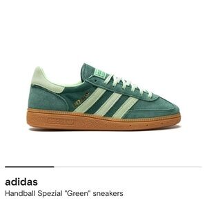 Adidas Sambas size 11